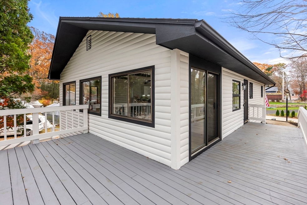 6 Henry Rd, Webster, MA 01570 - photo 1