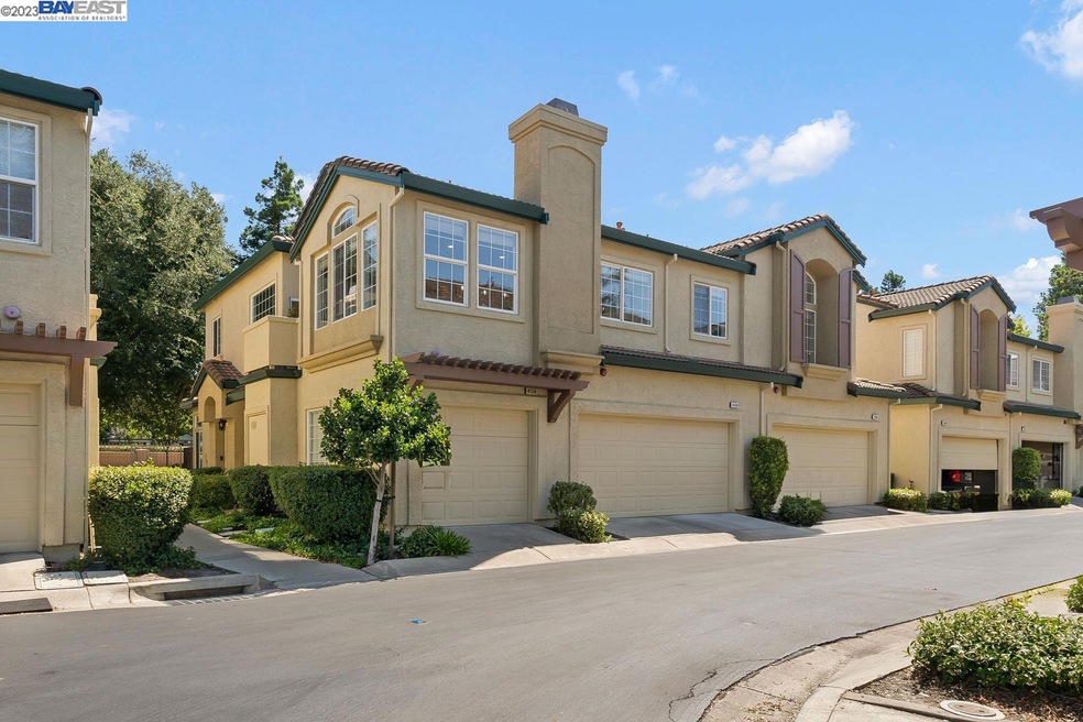 Sold $880,000 • Co-Listing Agent