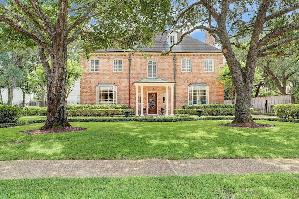 2133 Inwood Dr, Houston, TX 77019 - photo 1