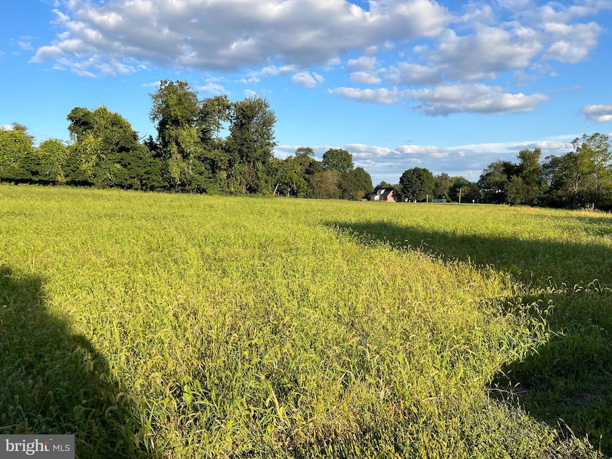 2 Machamer Rd, Douglassville, PA 19518 - photo 1