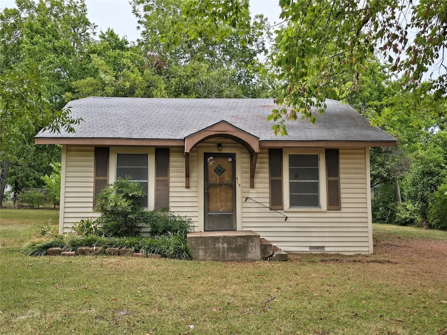 515 E Murray St, Denison, TX 75021 - photo 1