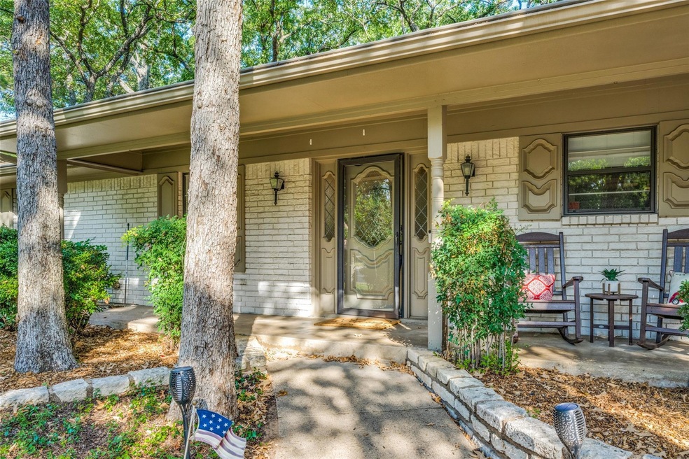 1800 Woodbrook St, Denton, TX 76205 - photo 1