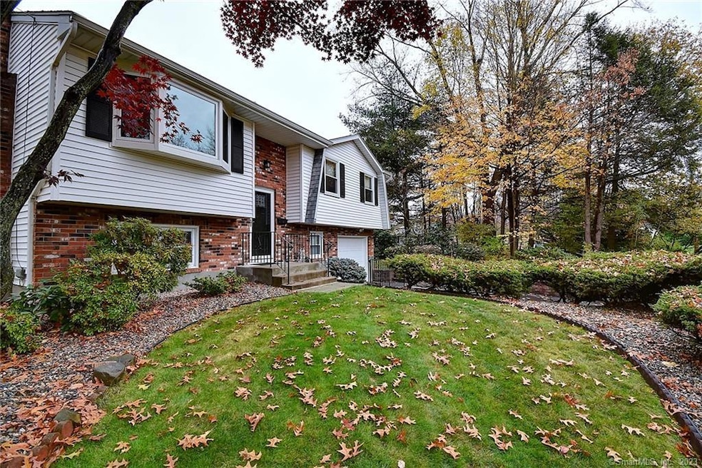 16 Webber Rd, Rocky Hill, CT 06067 - photo 1