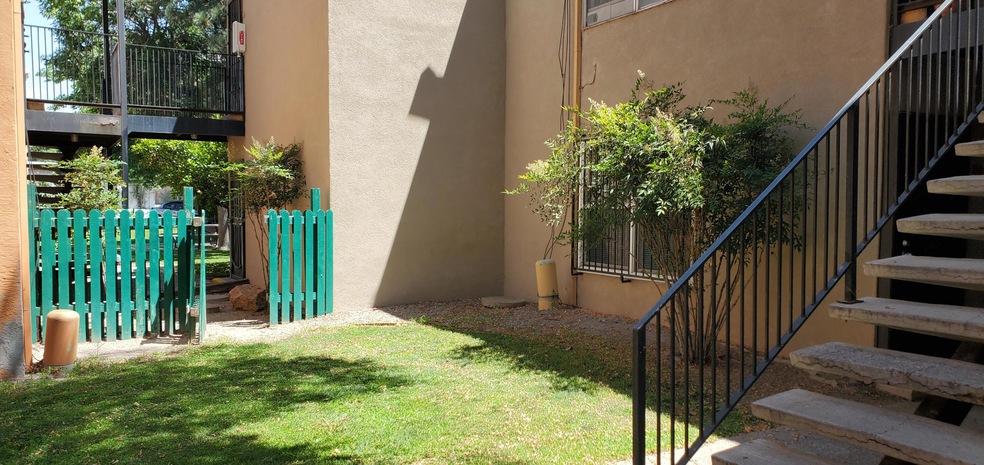 Eagle's Nest Condominiums unit 163, Albuquerque, NM 87106 - photo 1