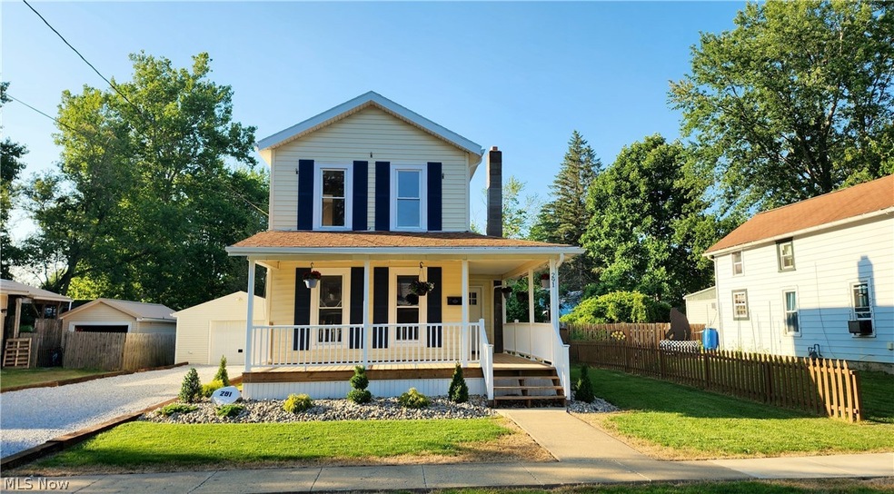 291 Vine St, Geneva, OH 44041 - photo 1