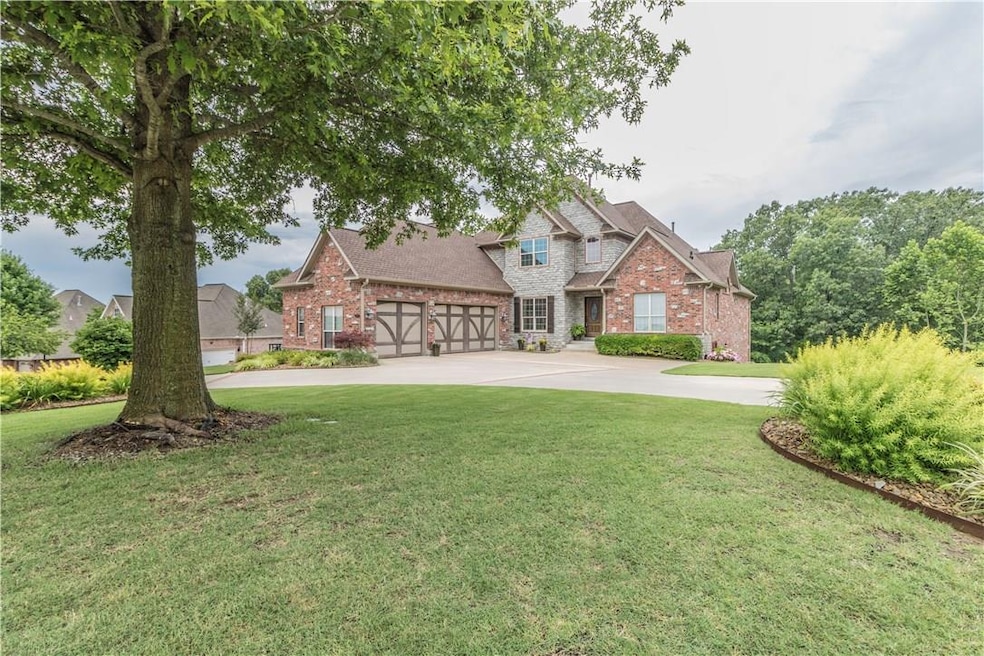 3709 NW Mountainview Rd, Bentonville, AR 72712 - photo 1