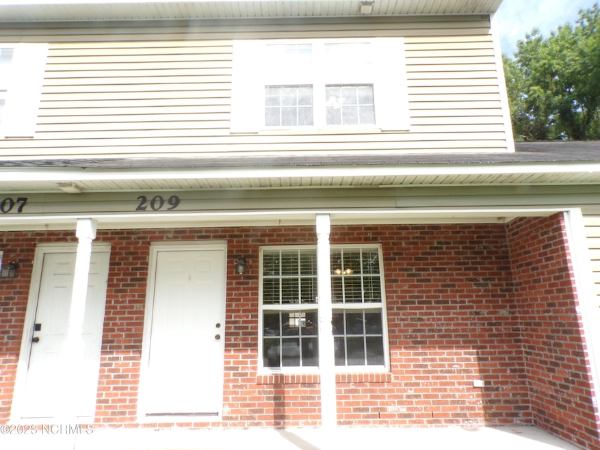 For Rent $1,100/month