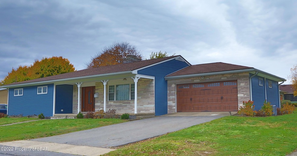 19 Price St, Wilkes Barre, PA 18705 - photo 1