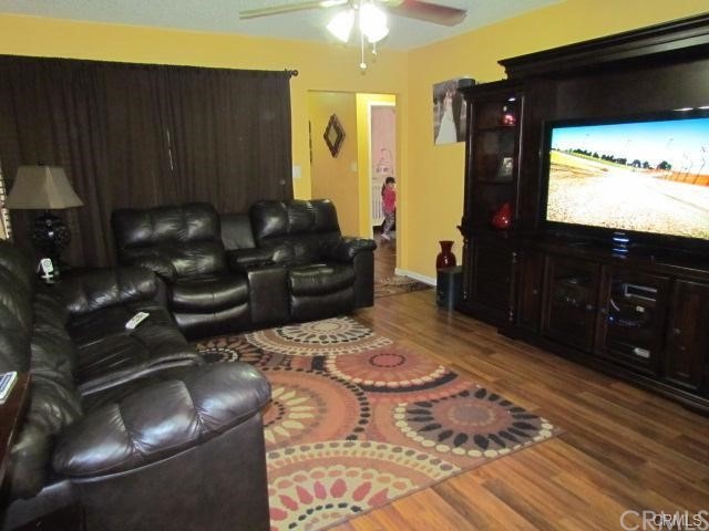 11800 Success Ave, Los Angeles, CA 90059 - photo 1