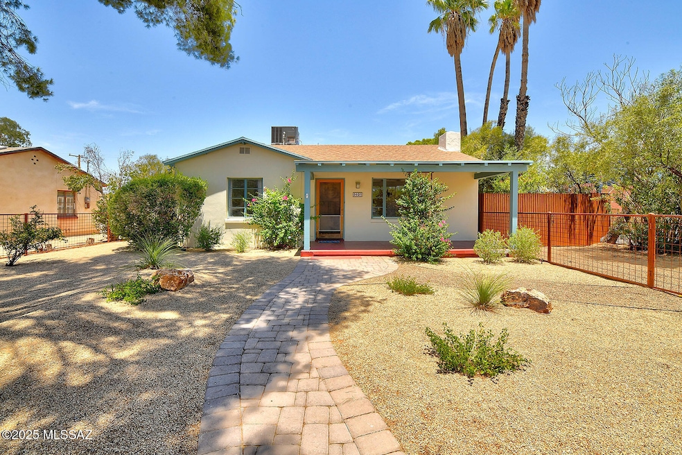 2421 E. Drachman Street