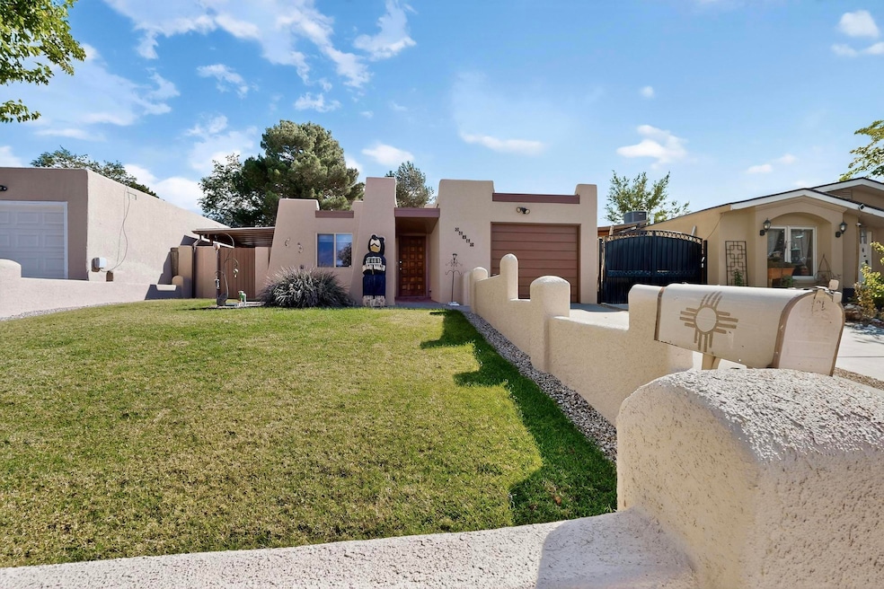 616 Mountain View Ave NE, Albuquerque, NM 87123 - photo 1