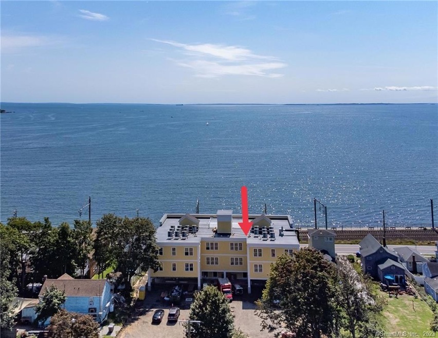 Sweeping views of Niantic Bay