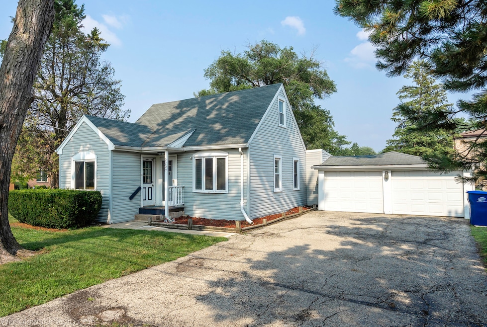 2209 Douglas Ave, Des Plaines, IL 60018 - photo 1