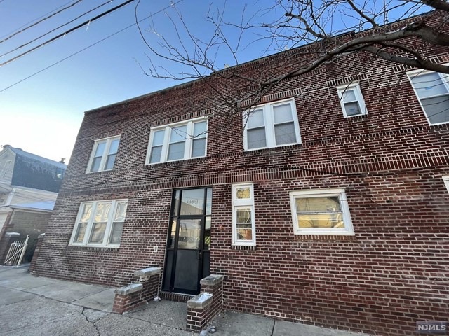 32-34 Halstead St unit 6, Kearny, NJ 07032 - photo 1