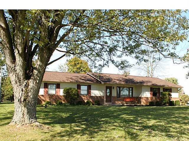 8283 Hill Rd, Canal Winchester, OH 43110 - photo 1