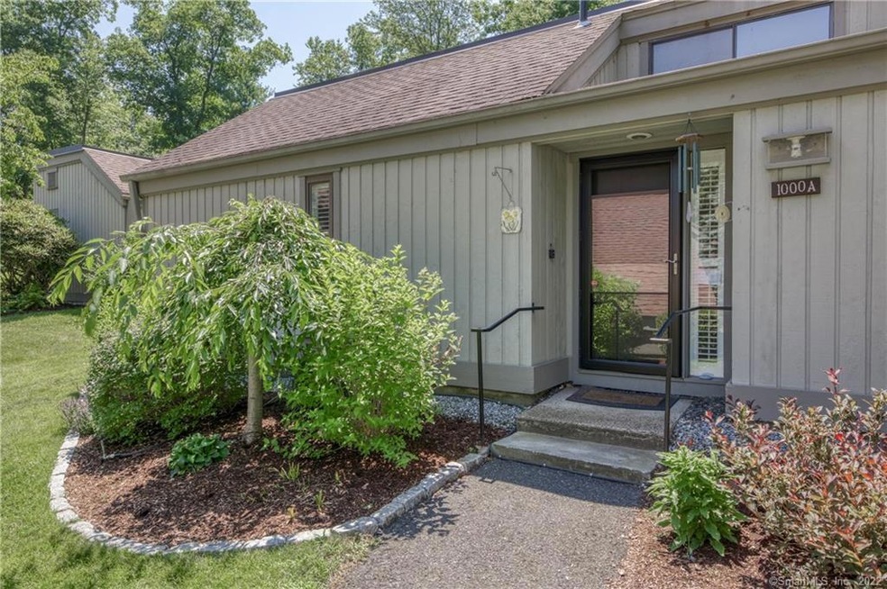 1000 Heritage Village unit A, Southbury, CT 06488 - photo 1