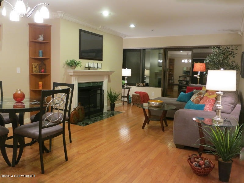Living room 1