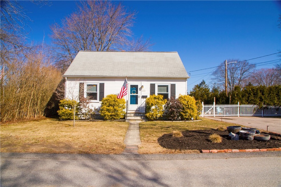 106 Hamilton St, West Warwick, RI 02893 - photo 1