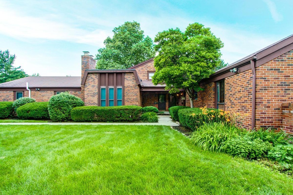 4297 Chaucer Front