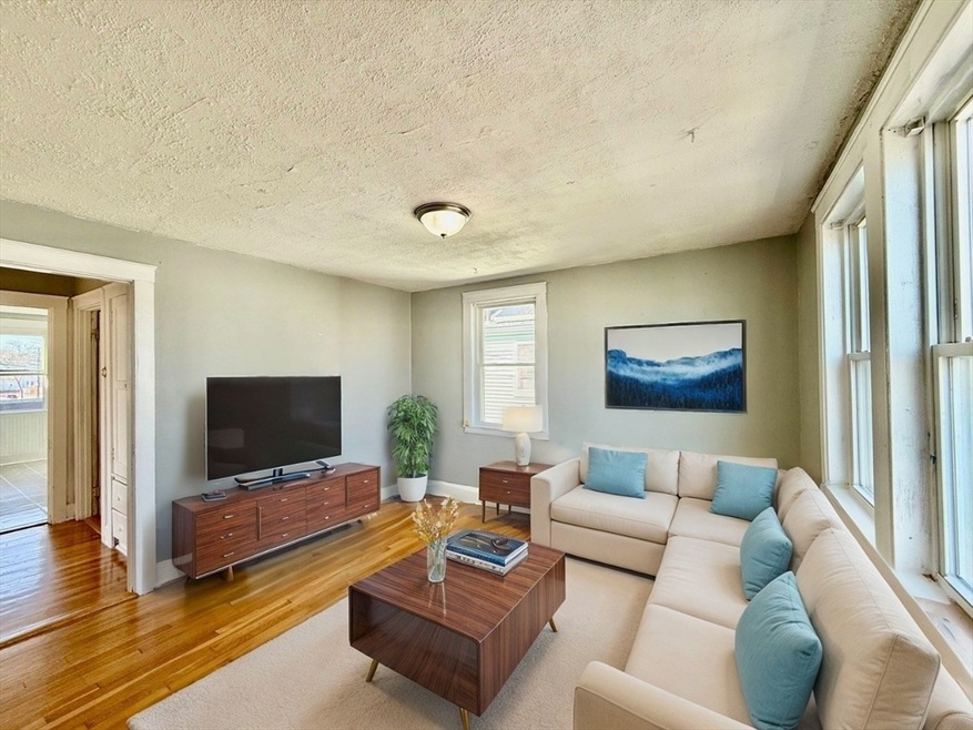 7 Whiton Ave unit 2, Quincy, MA 02169 - photo 1