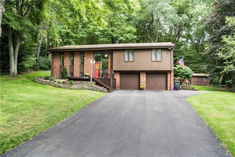Welcome to 3843 Hilltop Drive!