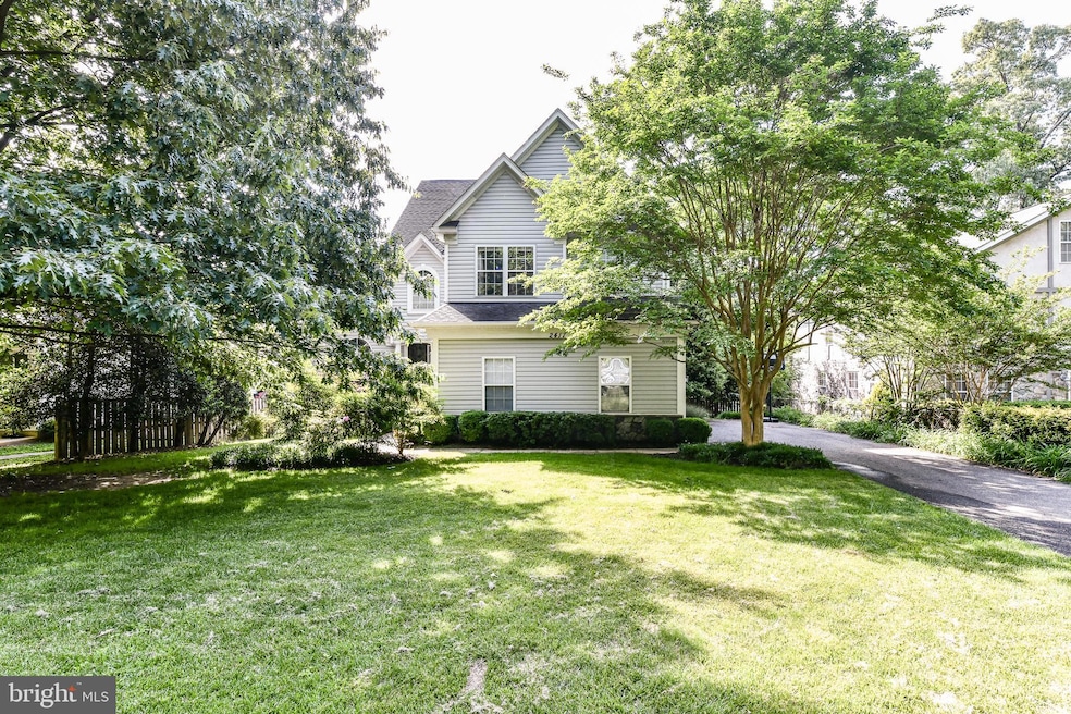 2417 Chestnut St, Falls Church, VA 22043 - photo 1