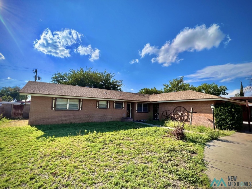 907 N Pecan Dr, Hobbs, NM 88240 - photo 1