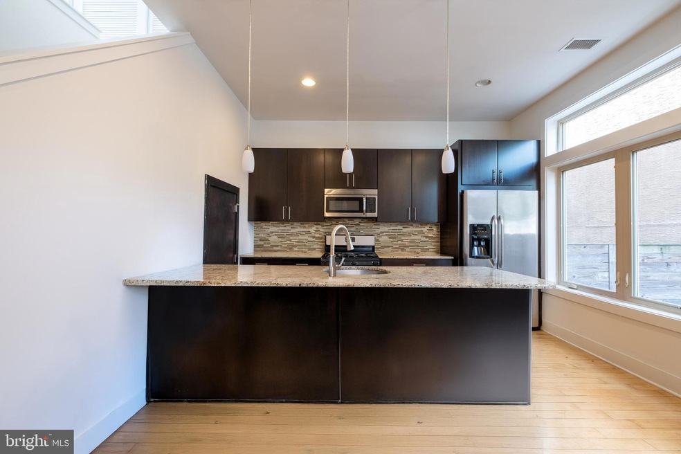 914 S 5th St unit A, Philadelphia, PA 19147 - photo 1