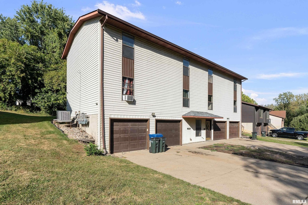 3920 W 13th St, Davenport, IA 52804 - photo 1