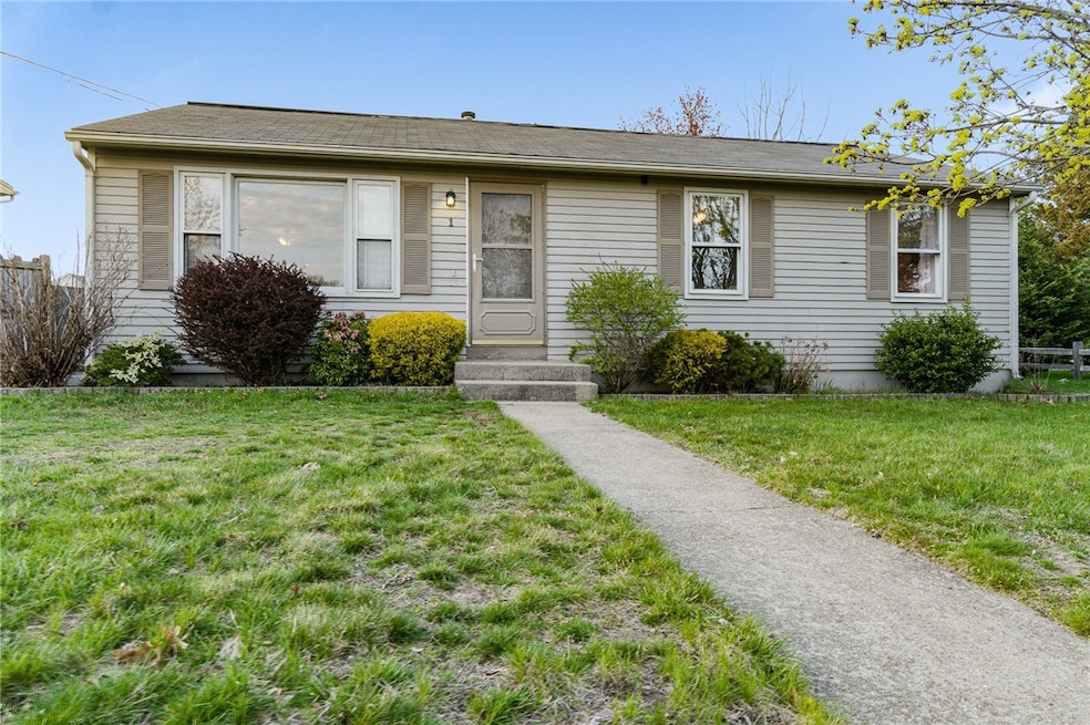 1 Stacey Dr, Cranston, RI 02920 - photo 1