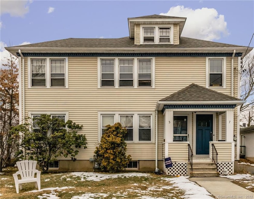 57 Washington Cir, West Hartford, CT 06119 - photo 1