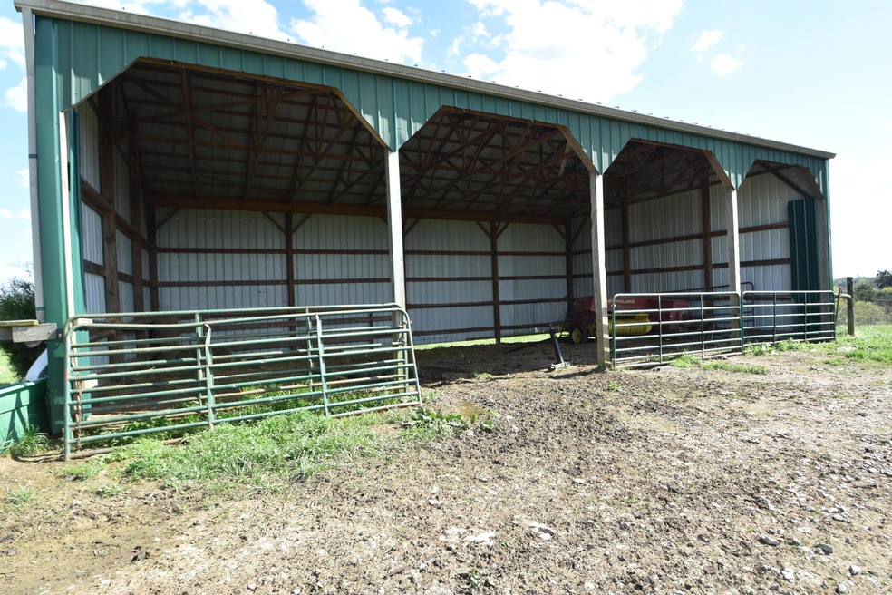 609 Central Pike unit 2, Harrodsburg, KY 40330 - photo 1