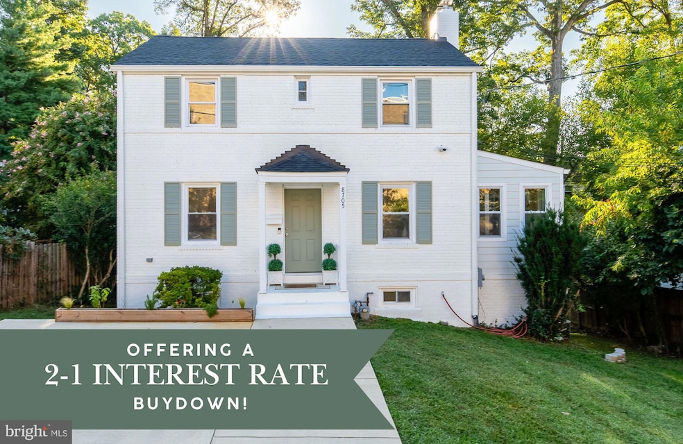 For Sale $749,900 • Co-Listing Agent