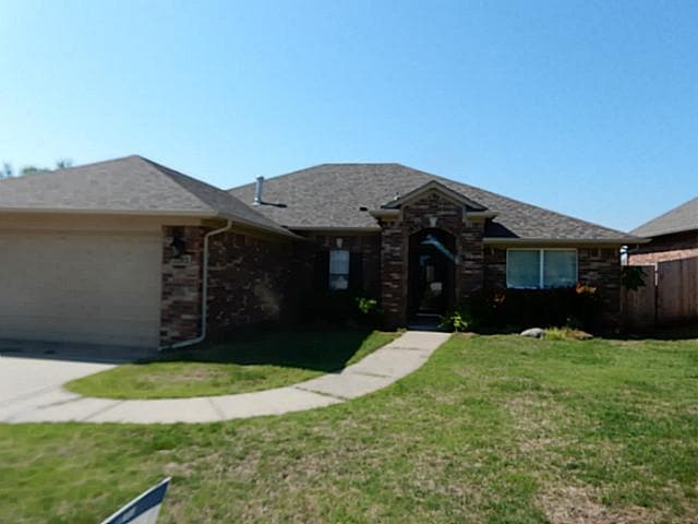 2212 SE 5th St, Moore, OK 73160 - photo 1
