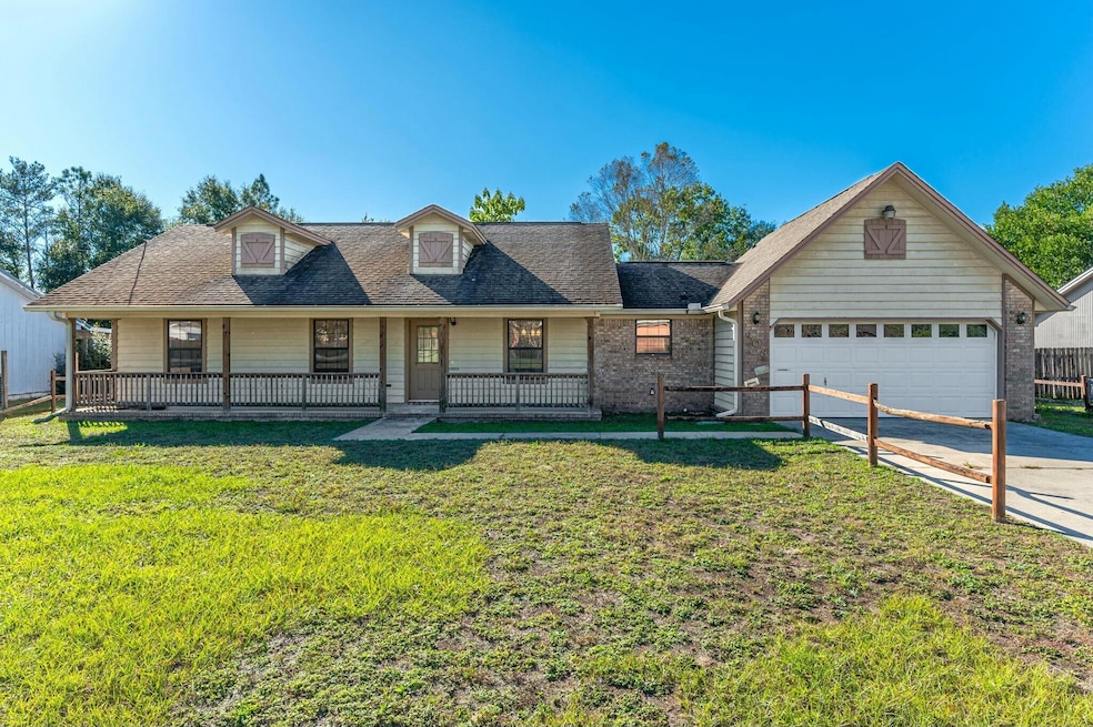 403 Juniper Dr, Crestview, FL 32536 - photo 1