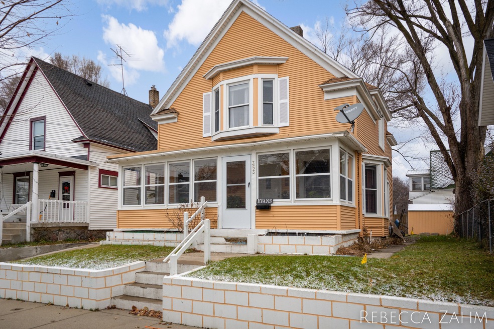 Sold $200,000 • Co-Listing Agent