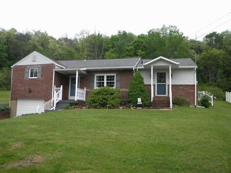Exterior Front. WELL MAINTAINED BRICK RANCH.