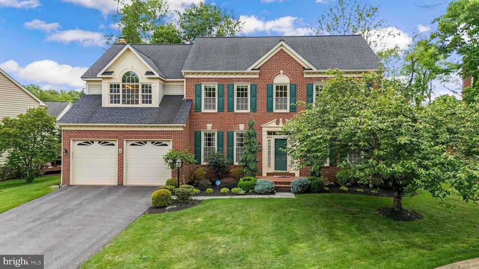 4 Yellow Plum Ct, Rockville, MD 20850 - photo 1