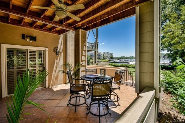 Come home to this lifestyle everyday! Waterfront o