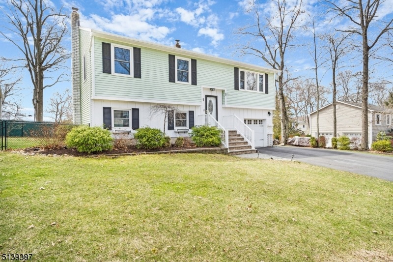 5 Marre Dr, Randolph, NJ 07869 - photo 1