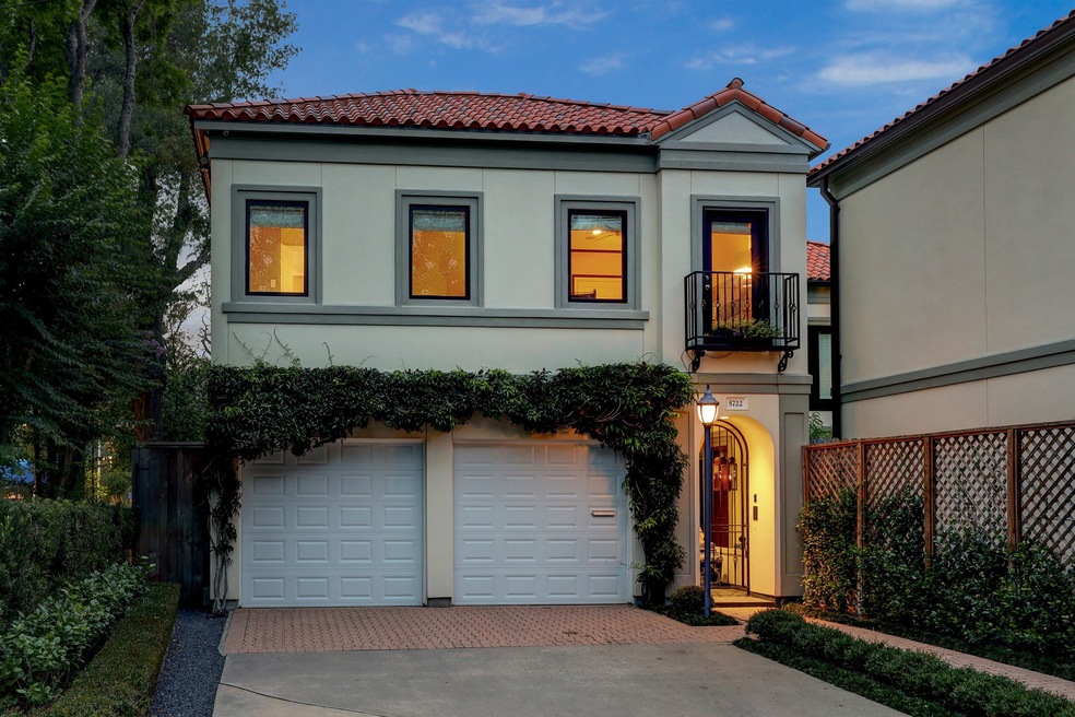 5722 Logan Ln, Houston, TX 77007 - photo 1