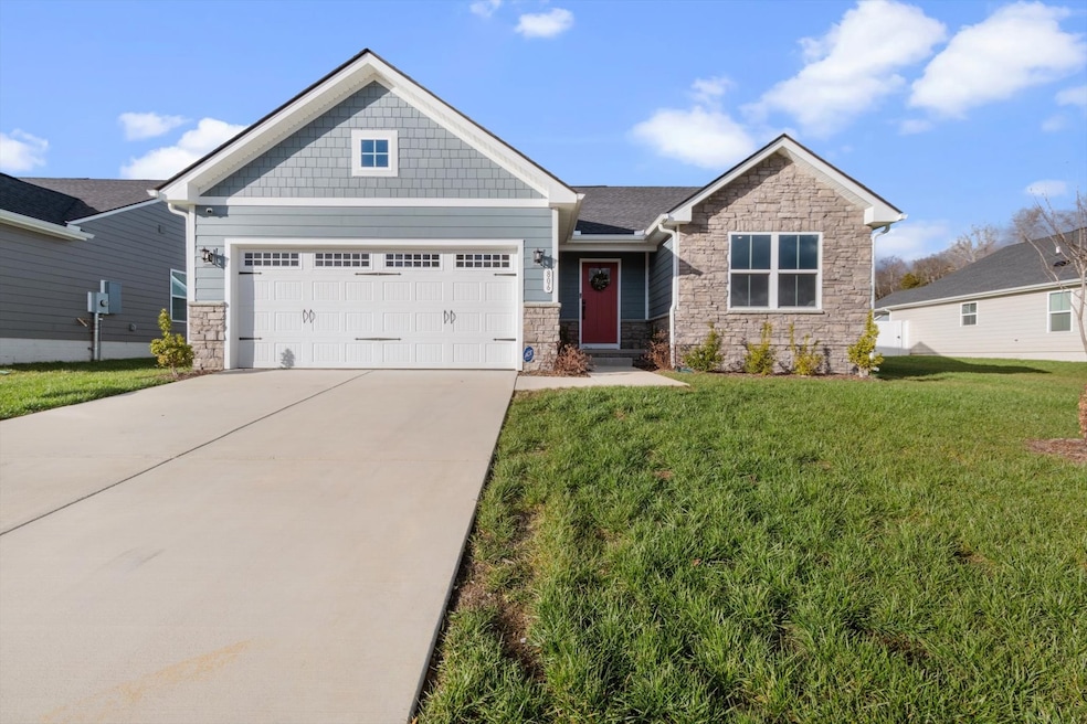 806 Rae Dr, Columbia, TN 38401 - photo 1