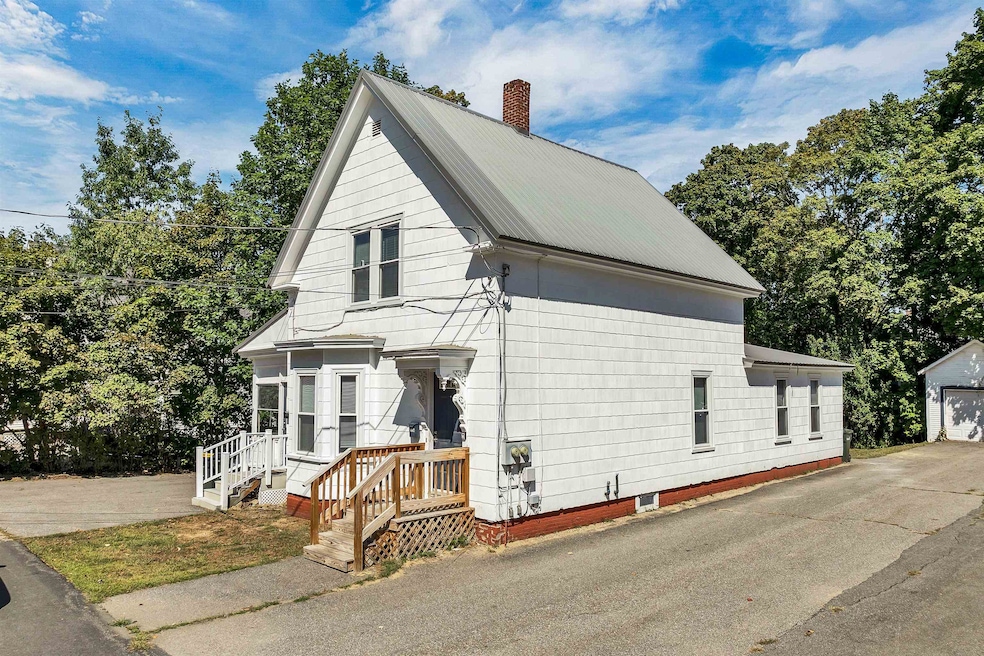 32 Summer St, Laconia, NH 03246 - photo 1