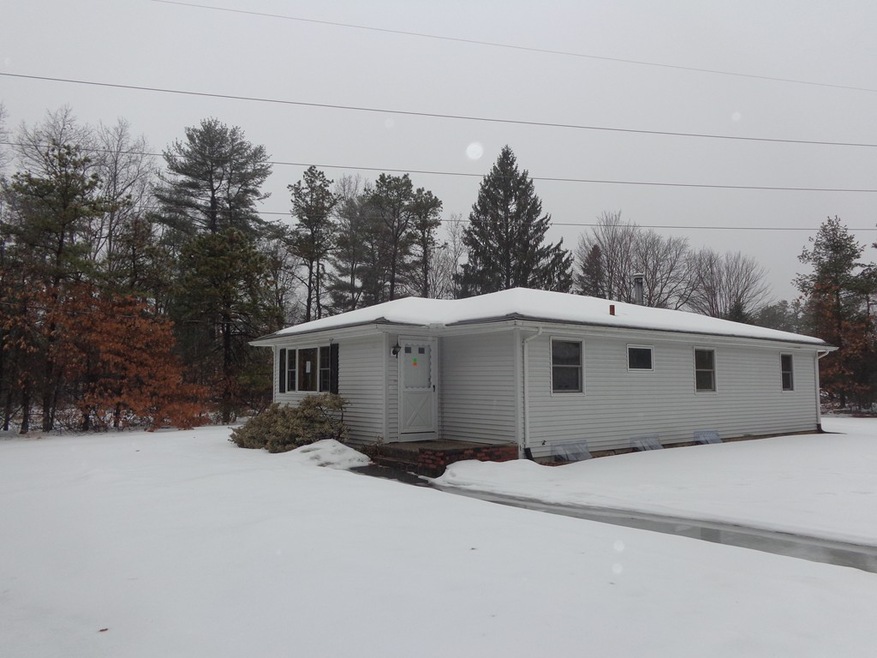 41 Pomeroy St, Easthampton, MA 01027 - photo 1