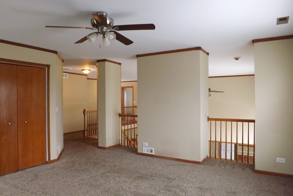 661 Kirkland Dr, Algonquin, IL 60102 - photo 1