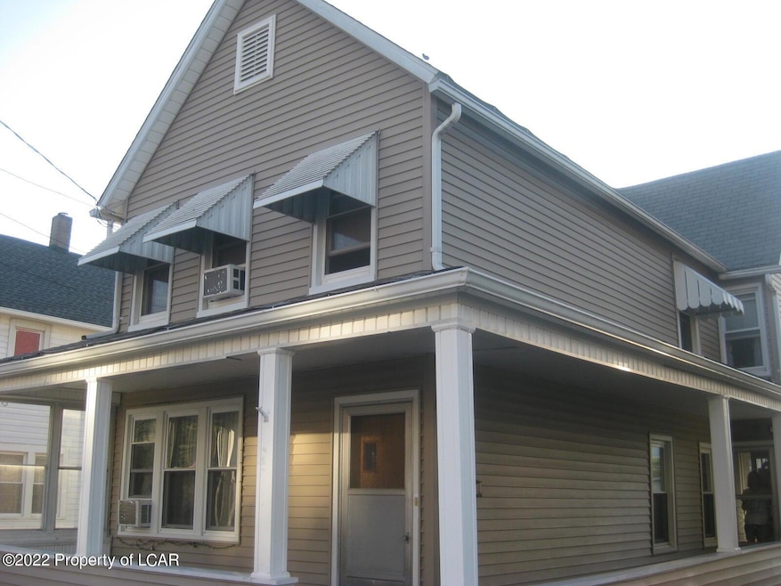 82 Lee Park Ave, Hanover Township, PA 18706 - photo 1