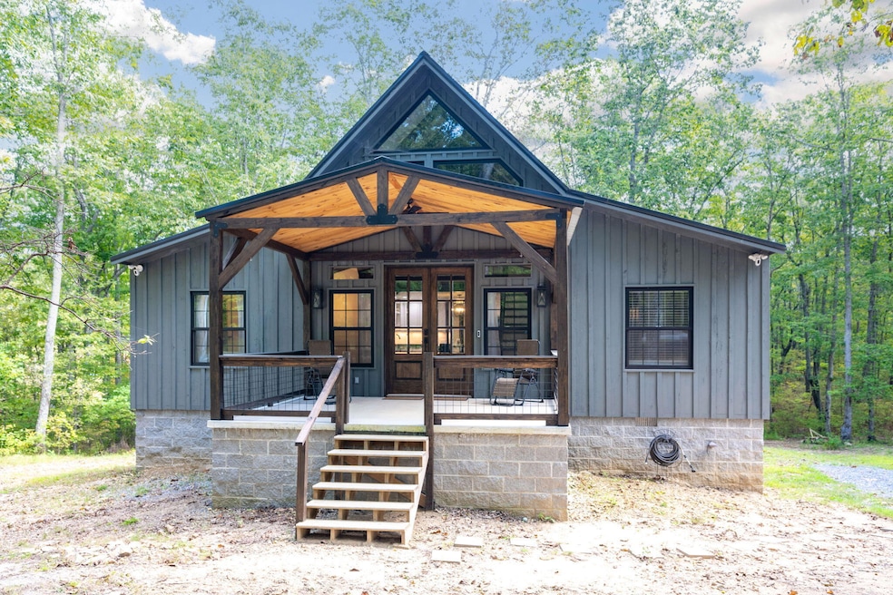 Pending $409,900 • Co-Listing Agent