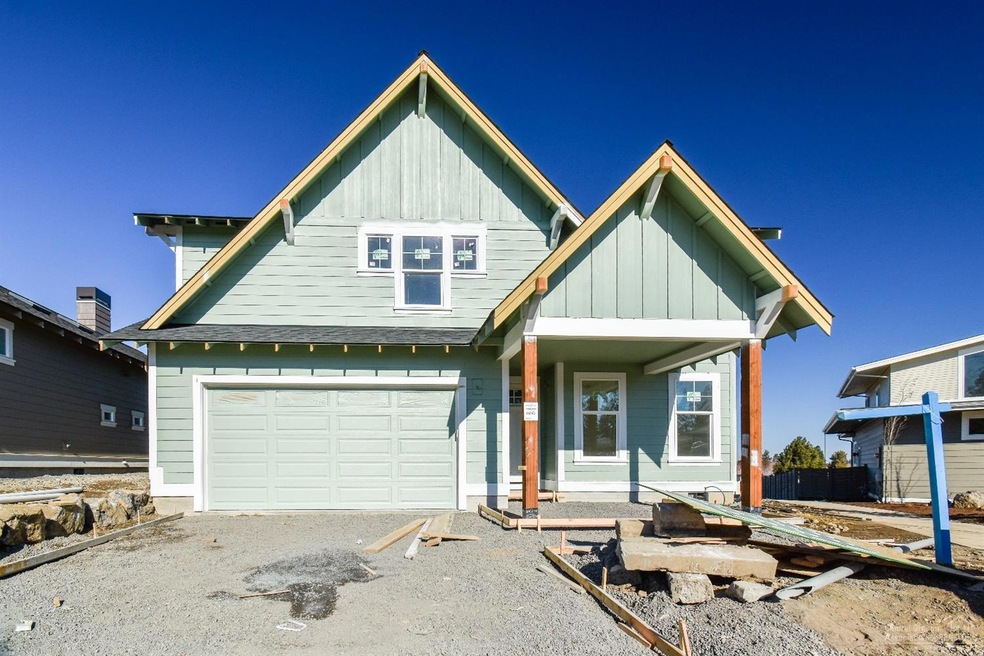 61082 SE Echo Lake Ct, Bend, OR 97702 - photo 1