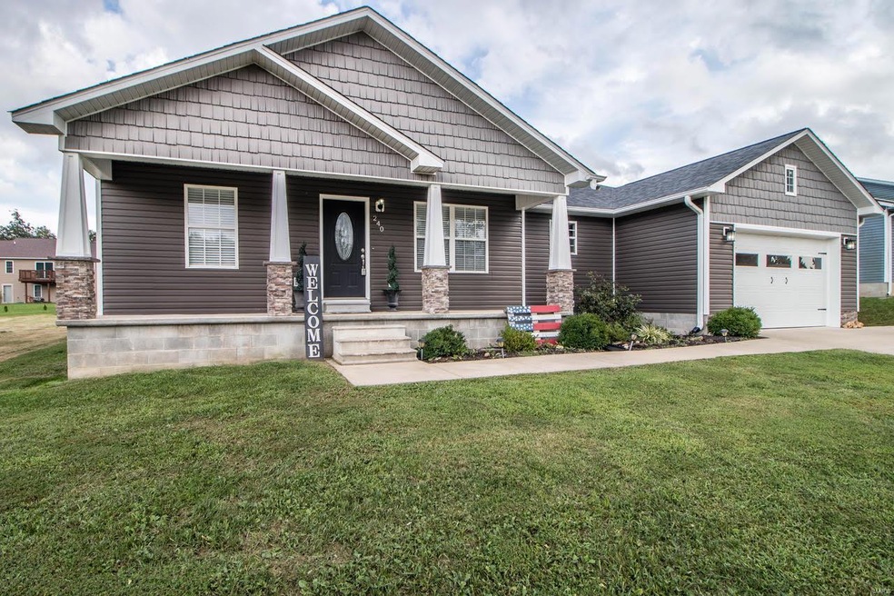 240 Murfield Dr, Poplar Bluff, MO 63901 - photo 1