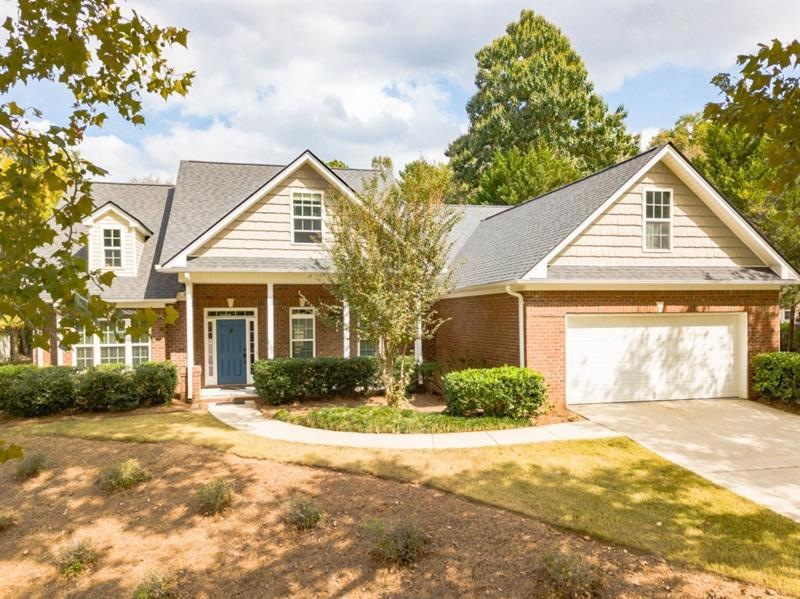 2009 Forsyth Park Ln, Hoschton, GA 30548 - photo 1